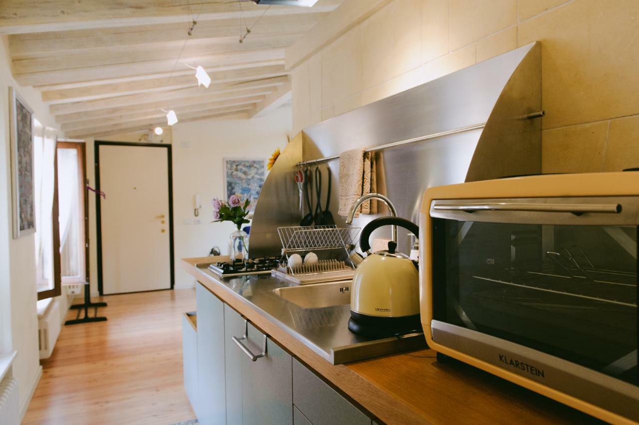 Attico Dell'artista Apartment